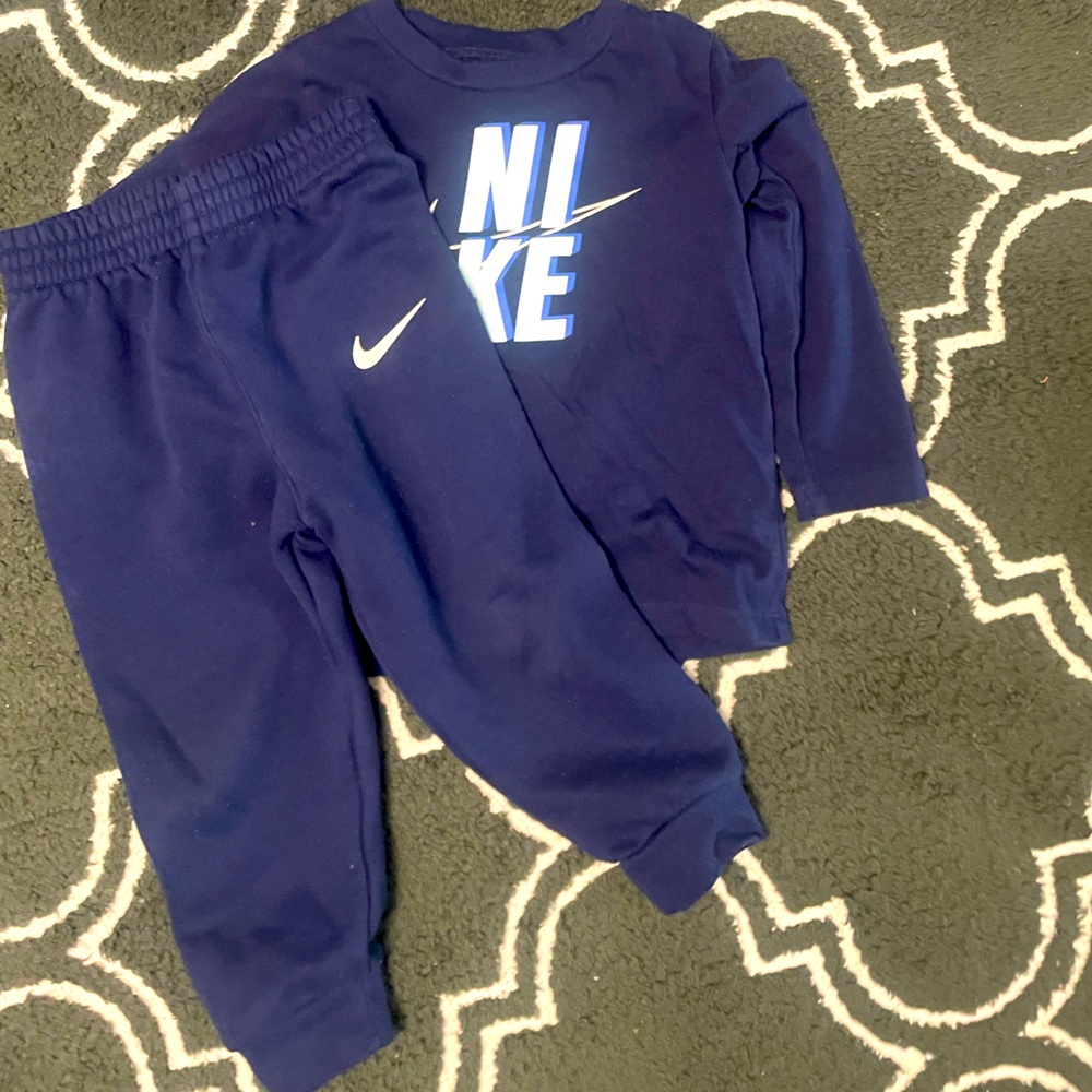 Navy Blue Infant Nike sweats and long sleeve tee